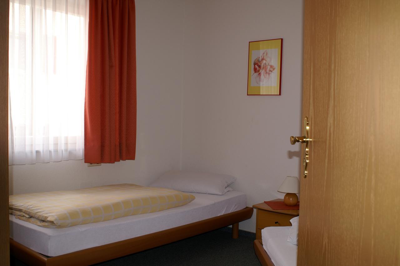 Hotel Pension Cafe Hasler Bodman-Ludwigshafen Exterior photo